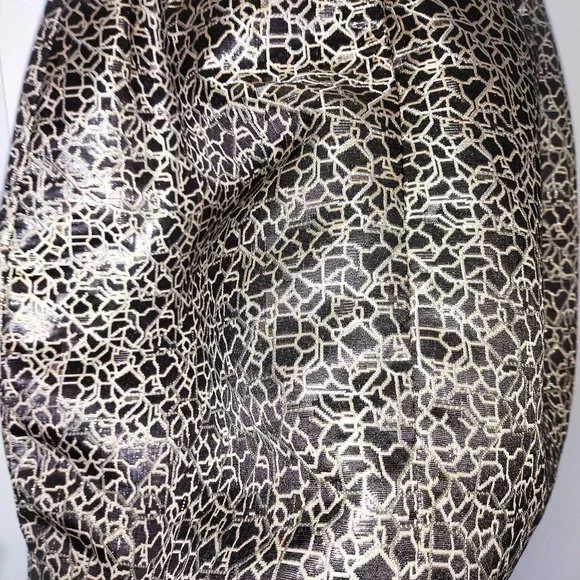 Charlise Robe - Picture 4 of 11